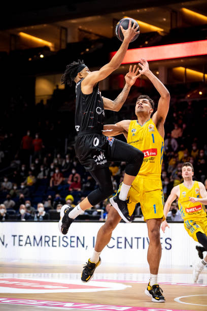 若塔不仅是 若塔不仅是