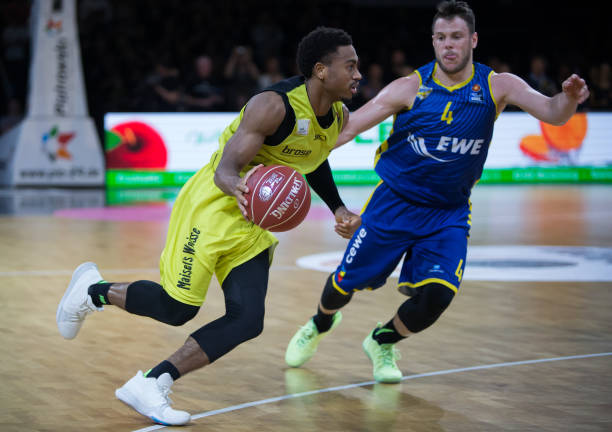 男篮队友助 男篮队友助