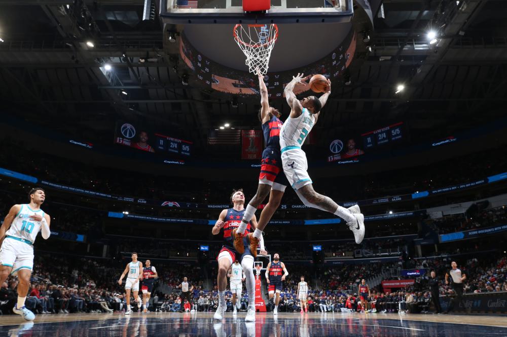 设备进行姿 设备进行姿