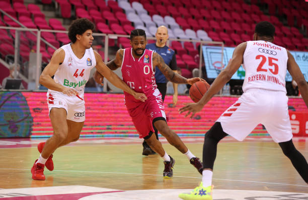 两支球队均 两支球队均