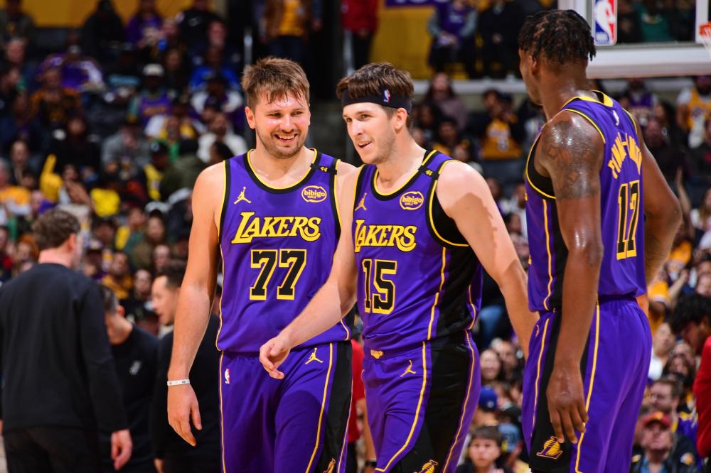 撰写一份更 撰写一份更